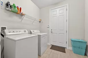 941 SW Sea Green St, Palm City, FL 34990 - Photo 27