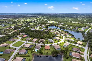 941 SW Sea Green St, Palm City, FL 34990 - Photo 37