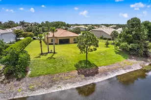 941 SW Sea Green St, Palm City, FL 34990 - Photo 5