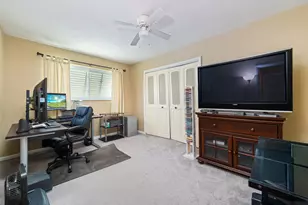 10578 NW 3 St, Plantation, FL 33324 - Photo 21