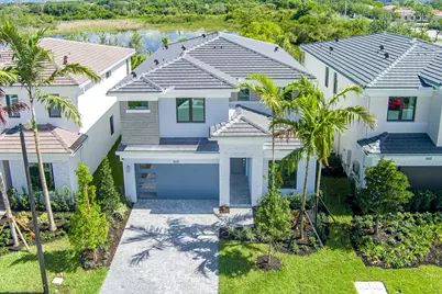 1012 Raleigh Way, Wellington, FL 33414 - Photo 3