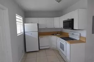 2741 NE 8th Ave, Wilton Manors, FL 33334 - Photo 7