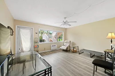 170 Canterbury H, West Palm Beach, FL 33417 - Photo 9