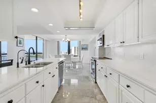 5380 N Ocean Dr, Singer Island, FL 33404 - Photo 31