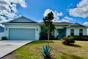 424 SW Ridgecrest Dr, Port Saint Lucie, FL 34953 - Photo 1