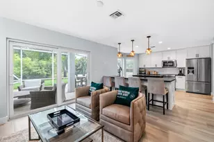 1526 S Club Dr, Wellington, FL 33414 - Photo 23