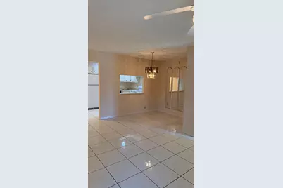 813 Sky Pine Way #F2, Greenacres, FL 33415 - Photo 3