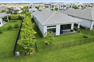 13128 Feathering Wy, Palm Beach Gardens, FL 33412 - Photo 39