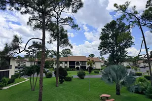 318 Knotty Pine Cir, Greenacres, FL 33463 - Photo 21