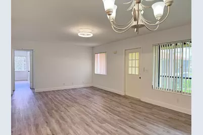 318 Knotty Pine Circle #D-2, Greenacres, FL 33463 - Photo 5
