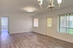 318 Knotty Pine Cir, Greenacres, FL 33463 - Photo 5