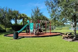 5355 NW Pine Trail Cir, Port Saint Lucie, FL 34983 - Photo 7