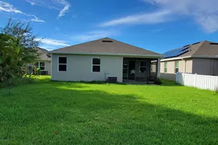 5355 NW Pine Trail Cir, Port Saint Lucie, FL 34983 - Photo 5