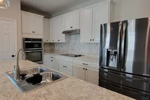 5355 NW Pine Trail Cir, Port Saint Lucie, FL 34983 - Photo 3