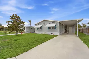 8355 SE Wren Ave, Hobe Sound, FL 33455 - Photo 5
