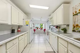 8355 SE Wren Ave, Hobe Sound, FL 33455 - Photo 11