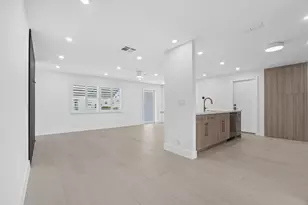 1304 SW 23rd St, Boynton Beach, FL 33426 - Photo 9