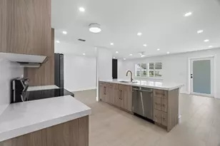 1304 SW 23rd St, Boynton Beach, FL 33426 - Photo 5