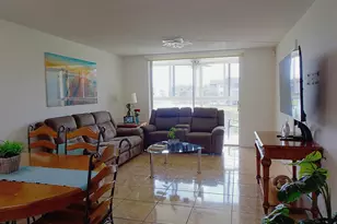 9261 Sunrise Lakes Blvd, Fort Lauderdale, FL 33322 - Photo 5