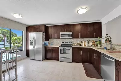 7533 Glendevon Lane #907, Delray Beach, FL 33446 - Photo 3