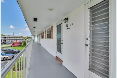 1116 Lake Terrace #214, Boynton Beach, FL 33426 - Photo 5