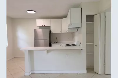 5174 NE 6th Avenue #526, Oakland Park, FL 33334 - Photo 1