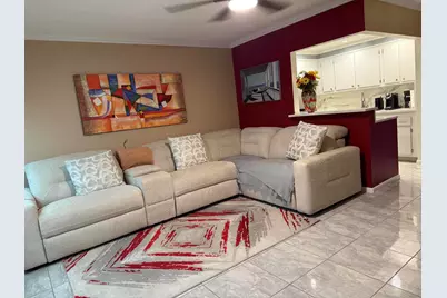 362 Oakridge T, Deerfield Beach, FL 33442 - Photo 3