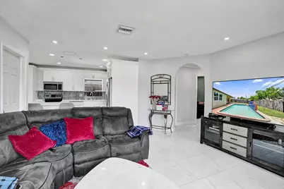 151 NW 21st Street, Pompano Beach, FL 33060 - Photo 11