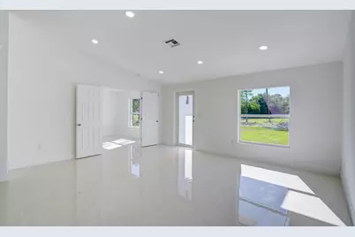 13875 63rd Lane N, The Acreage, FL 33470 - Photo 15
