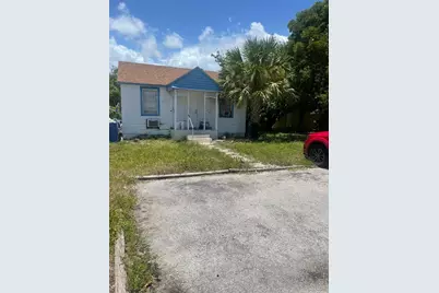 611 N Broadway #A, Lantana, FL 33462 - Photo 1