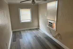 611 N Broadway, Lantana, FL 33462 - Photo 3