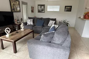 27 Crossings Cir, Boynton Beach, FL 33435 - Photo 3