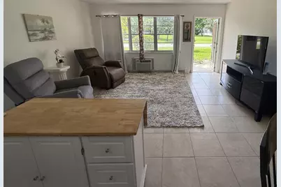 175 Canterbury H #175, West Palm Beach, FL 33417 - Photo 3