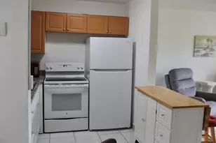 175 Canterbury H, West Palm Beach, FL 33417 - Photo 7