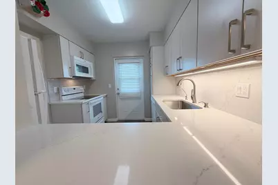 230 N Federal Highway #305, Deerfield Beach, FL 33441 - Photo 3