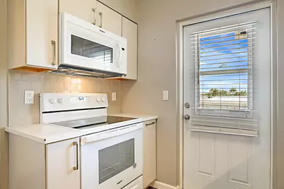 230 N Federal Highway #305, Deerfield Beach, FL 33441 - Photo 15