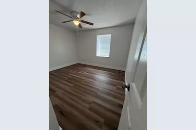 285 NE Floresta Drive, Port Saint Lucie, FL 34983 - Photo 15