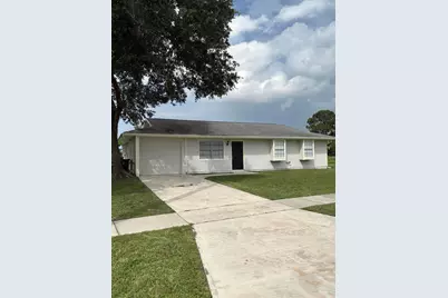 285 NE Floresta Drive, Port Saint Lucie, FL 34983 - Photo 1