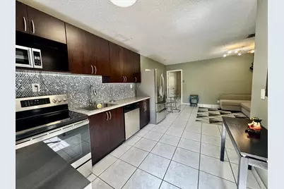 150 NE 146th Street NE, Miami, FL 33161 - Photo 1