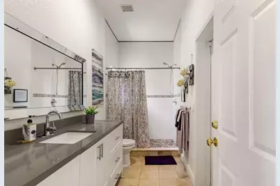 150 NE 146th Street NE, Miami, FL 33161 - Photo 33