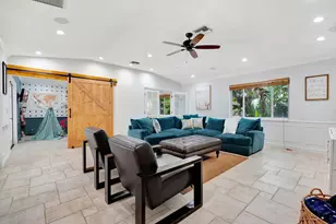 2436 Holly Ln NE, Palm Beach Gardens, FL 33410 - Photo 9