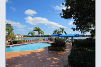 912 Congressional Way, Deerfield Beach, FL 33442 - Photo 21