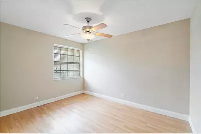 912 Congressional Way, Deerfield Beach, FL 33442 - Photo 11