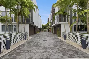 714 NE 14th Ave, Fort Lauderdale, FL 33304 - Photo 1
