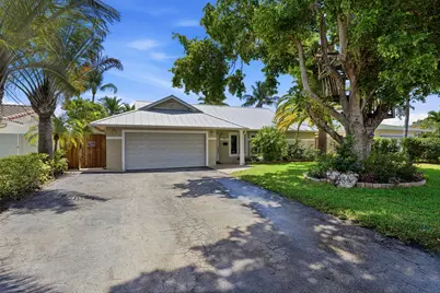 390 SE 12th Avenue, Pompano Beach, FL 33060 - Photo 11