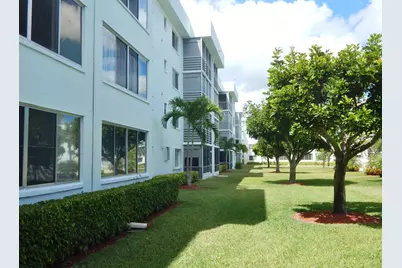 6698 N 10th Ave N #215, Lake Worth, FL 33467 - Photo 21