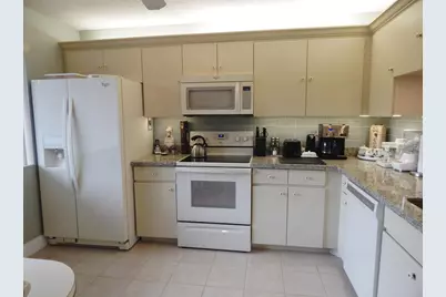 6698 N 10th Ave N #215, Lake Worth, FL 33467 - Photo 3