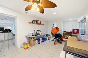 1431 NE 32nd St, Pompano Beach, FL 33064 - Photo 15