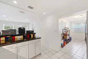 1431 NE 32nd St, Pompano Beach, FL 33064 - Photo 7