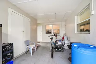 1431 NE 32nd St, Pompano Beach, FL 33064 - Photo 17